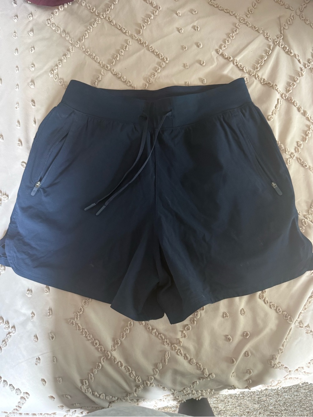 Lululemon women's license to train shorts